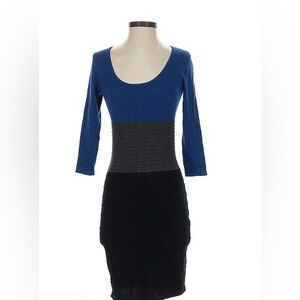 Max Studio Blue Black and Gray 3/4 Sleeve Dress
